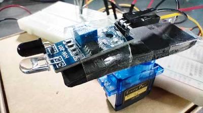 Simple Radar System With Infrared and Servo Motor